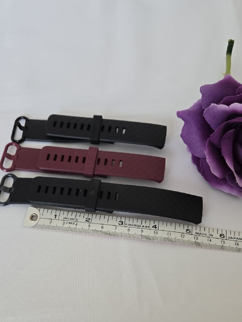Fitbit Charge 3 Replacement Bands – Black & Burgundy – Textured Silicone – S & L